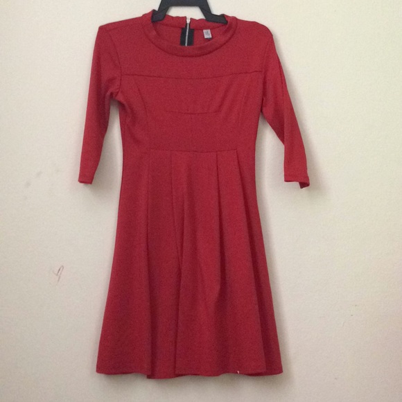 Red Dress long Sleeve - Picture 1 of 3
